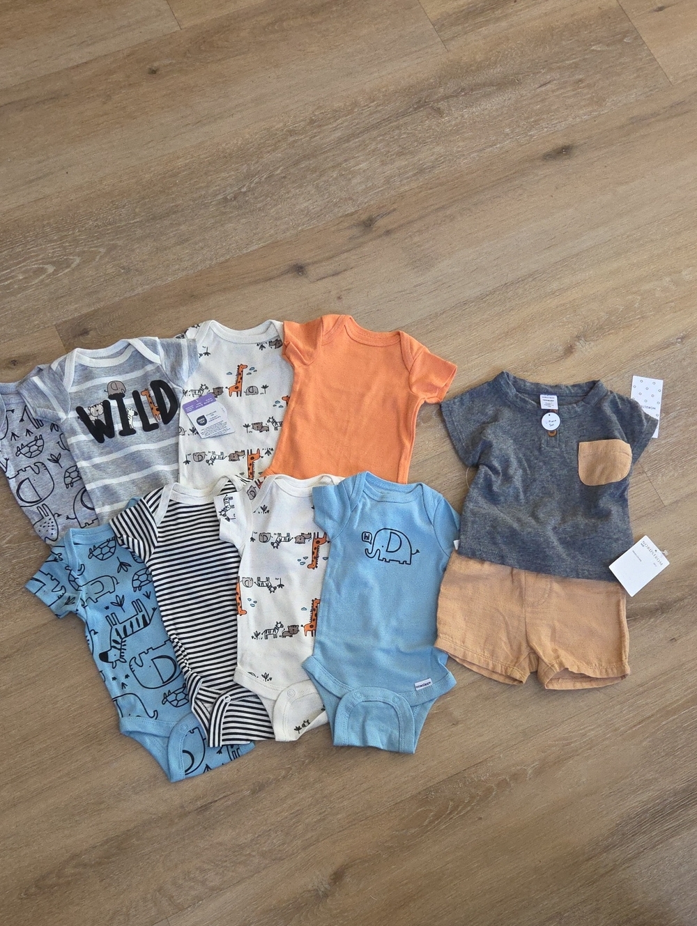Newborn Nordstrom And Gerber Mixed Set. 8 Pc Onsies + 2 Piece Short & Shirt Set